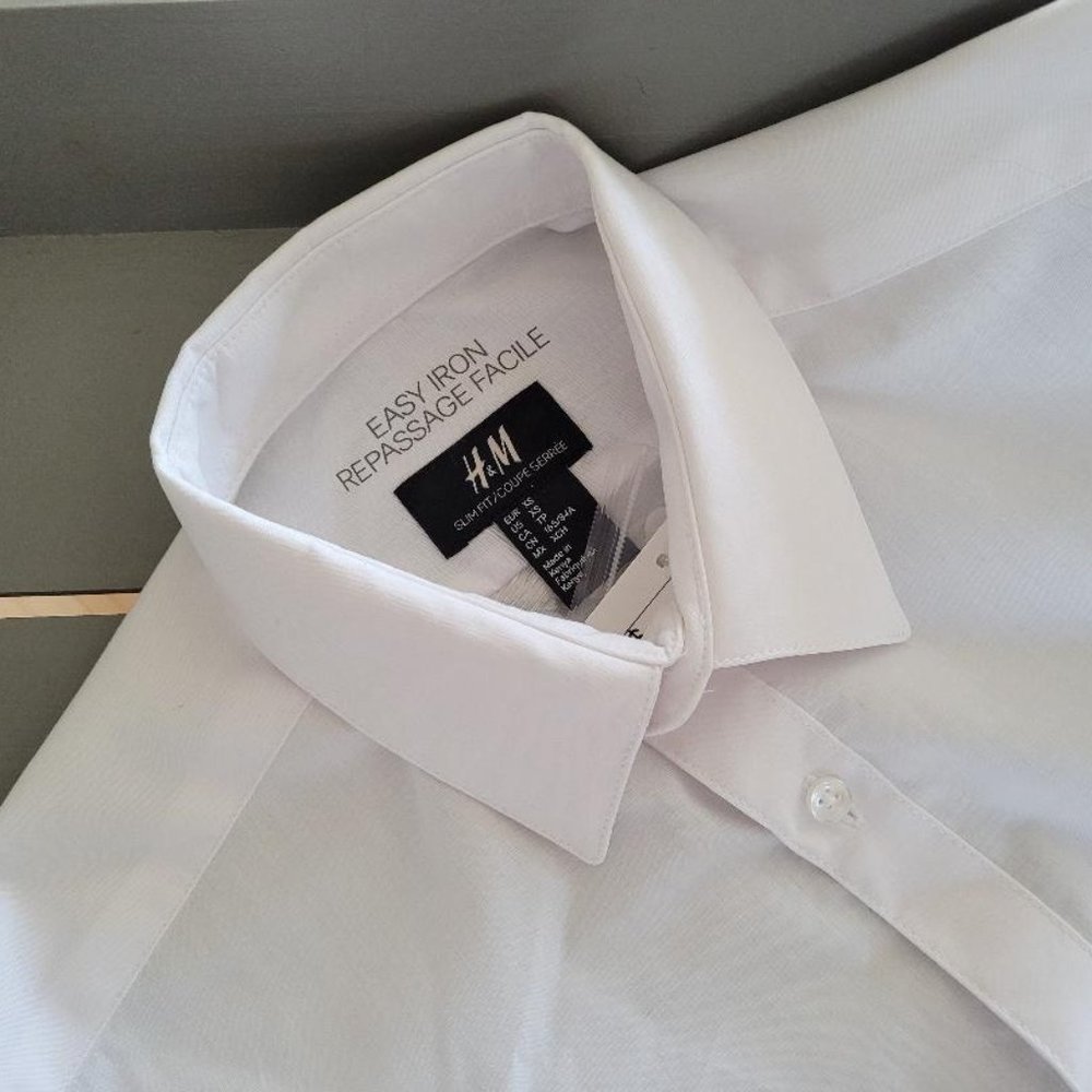 H & M White Button Down Shirt Women XS Slim Fit